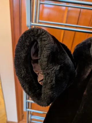 Chaquetón Mouton Negro Auténtico de peletería