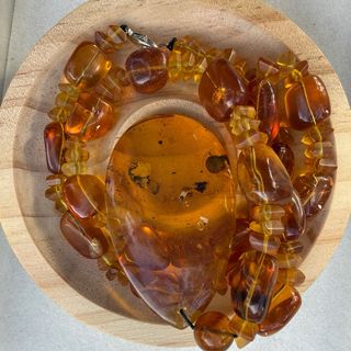 Collar de ámbar con colgante