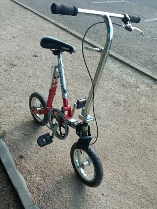 Bicicleta Mini Plegable Roja casi nueva