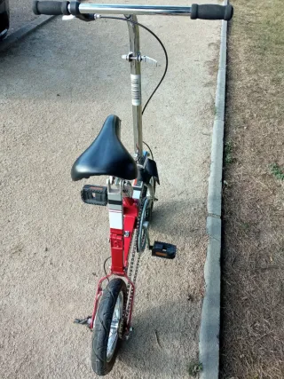 Bicicleta Mini Plegable Roja casi nueva