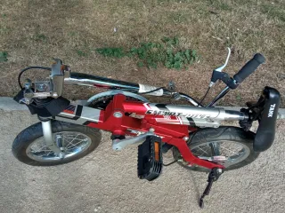 Bicicleta Mini Plegable Roja casi nueva