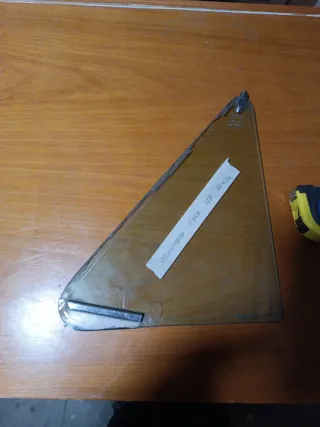 Cristal Delantero Izquierdo Seat 127