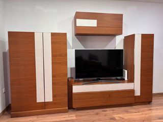 Mueble de salón modular madera y cristal