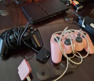 PlayStation 2 Negra + Accesorios + 10 juegos