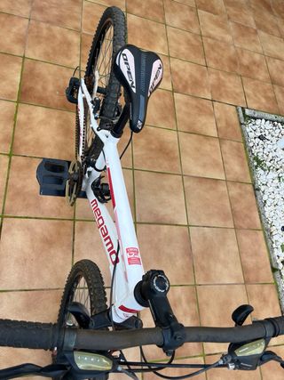 Bicicleta Montaña Megamo Blanca y Rosa