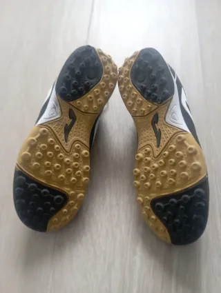 Botas de fútbol de niño Joma Toledo negras