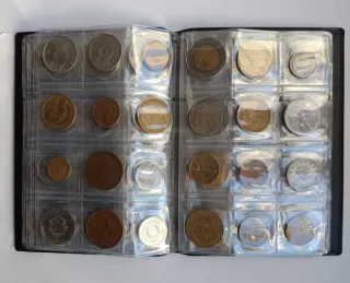 Álbum 120 monedas mundiales