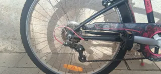 Bicicleta infantil BTWIN negra y rosa