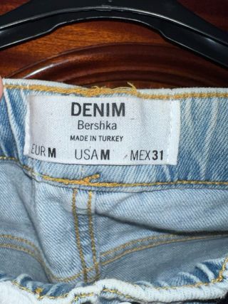 Pantalón vaquero hombre desgarrado