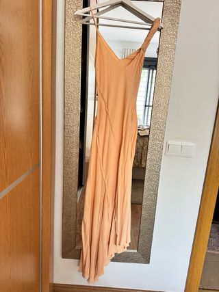 Vestido Mango edición limitada Victoria Beckham