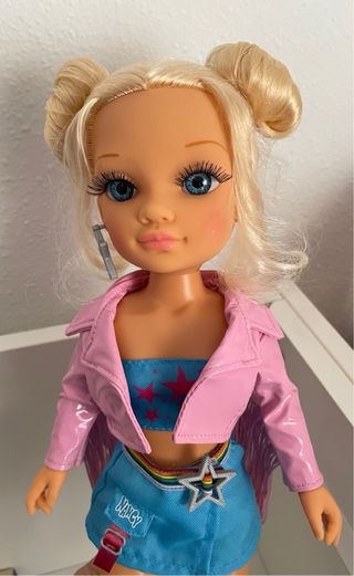 Muñeca Nancy Patinadora