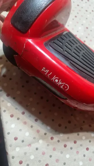 Hoverboard Rojo con Cargador y Bolsa.