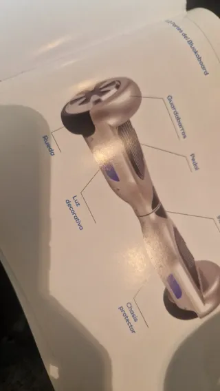 Hoverboard Rojo con Cargador y Bolsa.