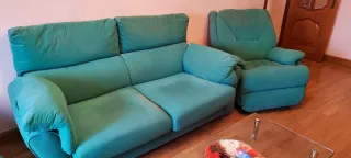 Sofá 2 plazas + 2 sillones verde