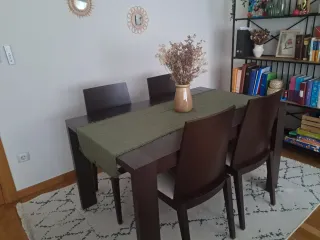 Mesa comedor madera extensible + 4 sillas