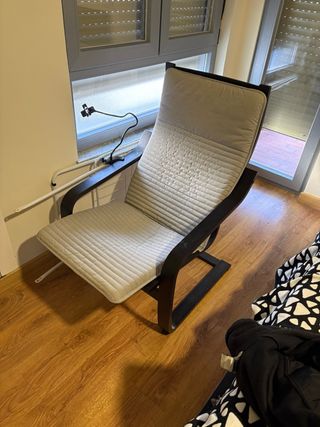 Butaca Ikea Beige y Negra poang