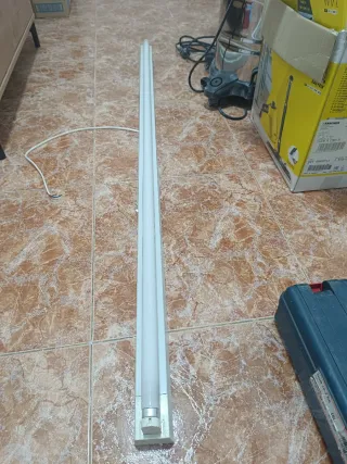 Lámpara fluorescente 150 cm