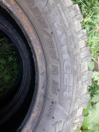 Neumáticos 235/60/16 TT