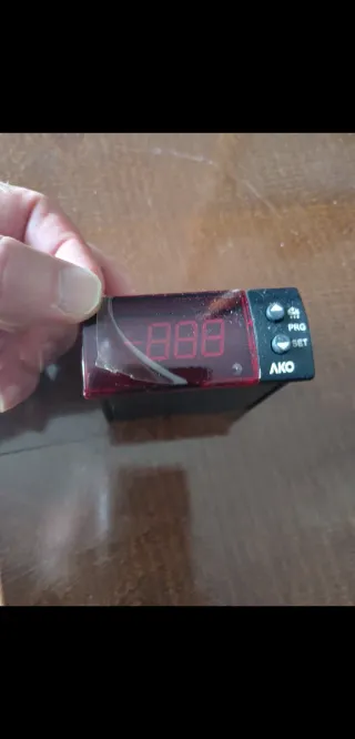 Termostato Digital AKO TDP20 BURLETE Pureta Camara