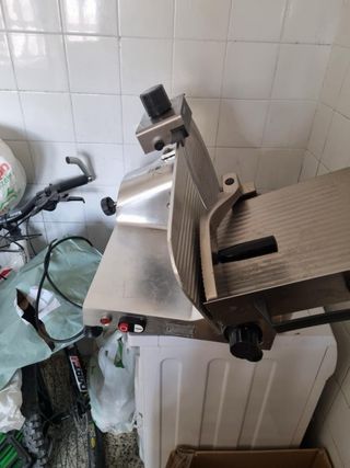 Cortadora de fiambres profesional