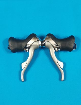 Manetas Shimano 600 ST-6400