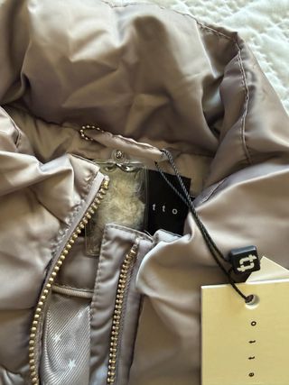 Plumas Tintoretto gris Talla M. 40.