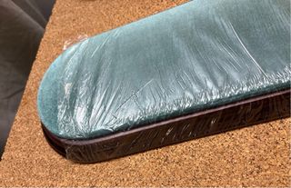 Base in mogano e copertura in velluto blu