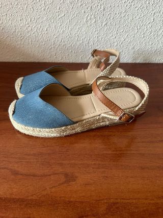 Sandalias Oh! Girl Azul y Marrón