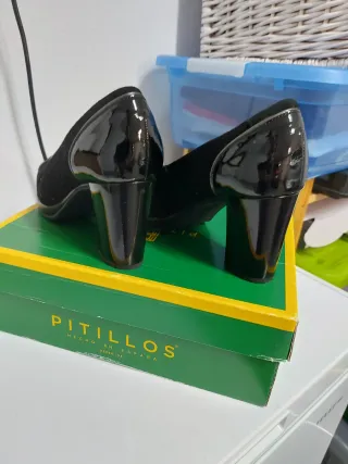 Zapatos de salón Pitillos Talla 38 Negros