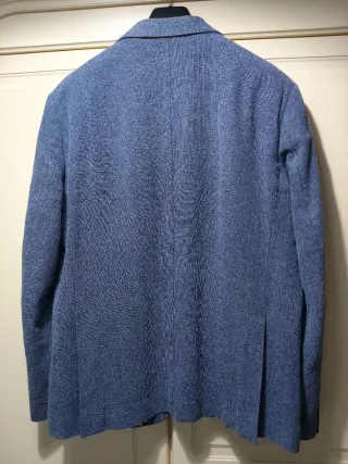 Americana hombre azul con estampado