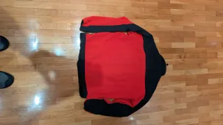 Forro polar Trangoworld rojo y negro