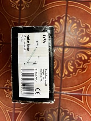 Grifo Cocina Monomando Inguz Eyra Negro y Plateado