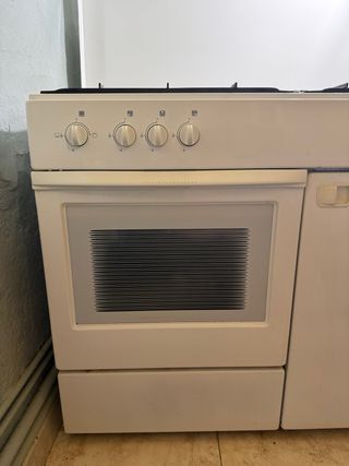 Cocina de gas blanca Balay
