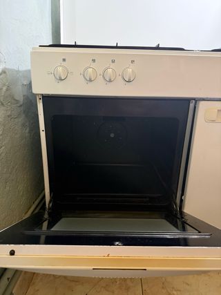 Cocina de gas blanca Balay