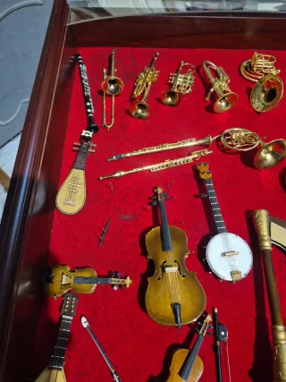 Mini strumenti musicali decorativi