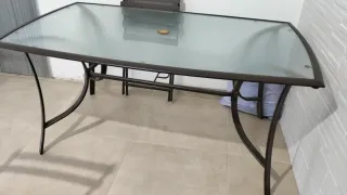 Mesa de patio cristal y metal
