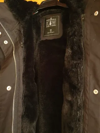 Abrigo premamá y porteo negro