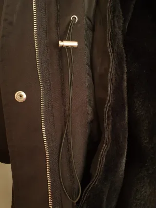 Abrigo premamá y porteo negro