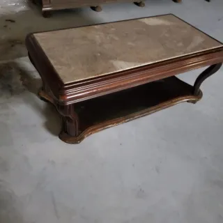 Mesa centro tampo mármore e madeira