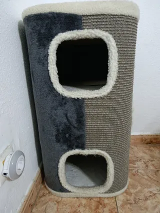 Rascador Pawhut con Cama y 3 niveles con huecos