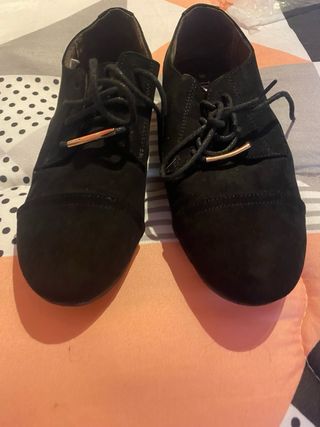 Zapatos de salón negros talla 39