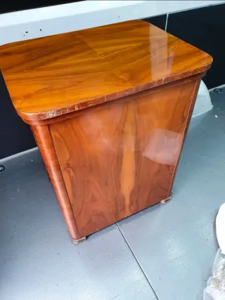 Máquina de coser Alfa clasic con mueble
