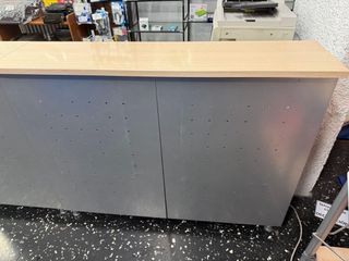 Mostrador de madera y metal URGE VENTA