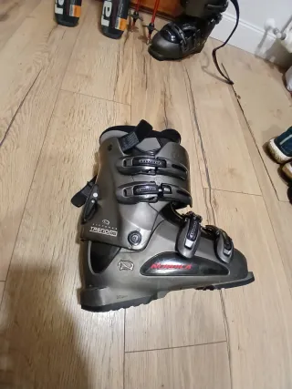 Esquís Elan Race Pro con Botas y Bastones