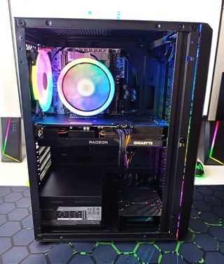 PC GAMING COMPLETAMENTE NUEVO - RX 7600 XT - 16GB