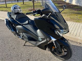 Maxiscooter Yamaha T-Max 530. 64.000 km