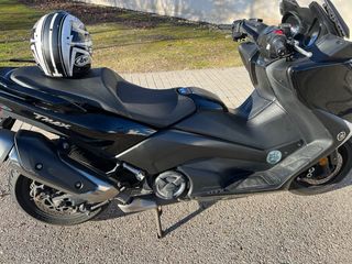 Maxiscooter Yamaha T-Max 530. 64.000 km