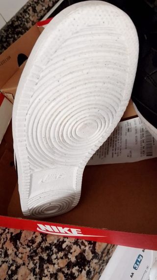 Zapatillas Nike Court Vision Low NN Negras Blancas