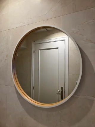 Espejo redondo de madera y cristal