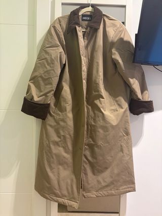 Abrigo/Gabardina Beige y Marrón